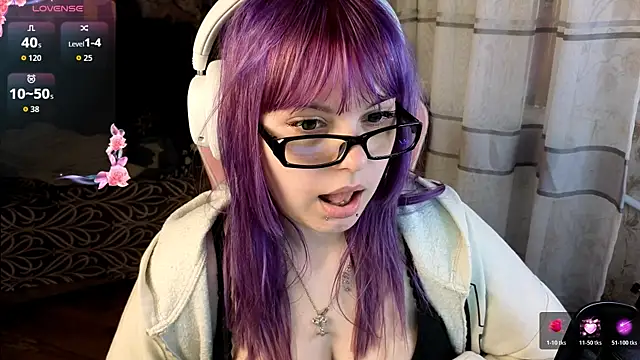 KristiBloom online show from 04/17/26, 09:51