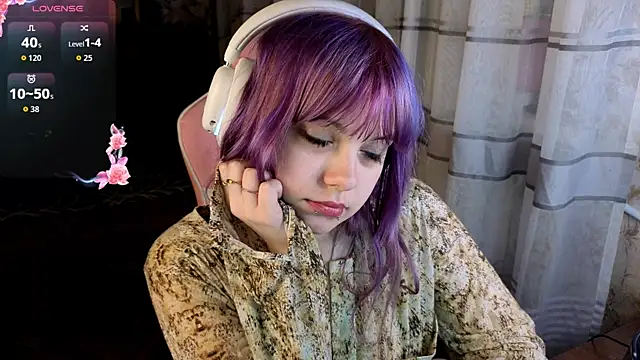 KristiBloom online show from 04/19/26, 10:34