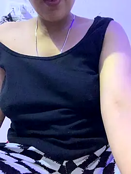 bindiyarani01 online show from 11/09/25, 12:47