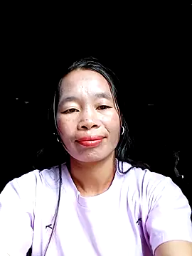 Snapshot of chieu_xinh chatting on 10/17/25, 12:47 chieu xinh online show from 10/17/25, 12:47