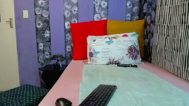 Bigboobsbooty online show from 04/09/26, 05:40