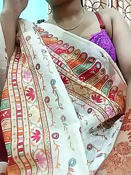 daisy-03 online show from 10/28/25, 05:59