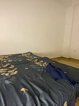 Monica  Bellucci   online show from 12/05/25, 01:20