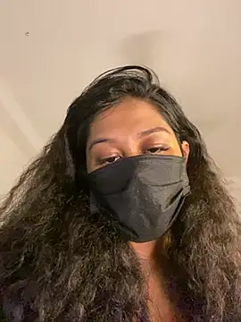 Snapshot of Monica__Bellucci__ chatting on 02/28/26, 10:49 Monica Bellucci online show from 02/28/26, 10:49