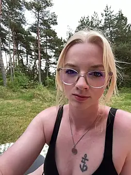 LinaLeana online show from 06/03/26, 12:52