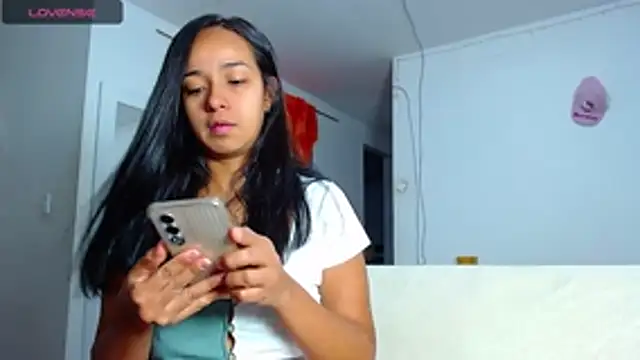 Snapshot of Kendall_honea chatting on 05/13/26, 10:56 Kendall honea online show from 05/13/26, 10:56