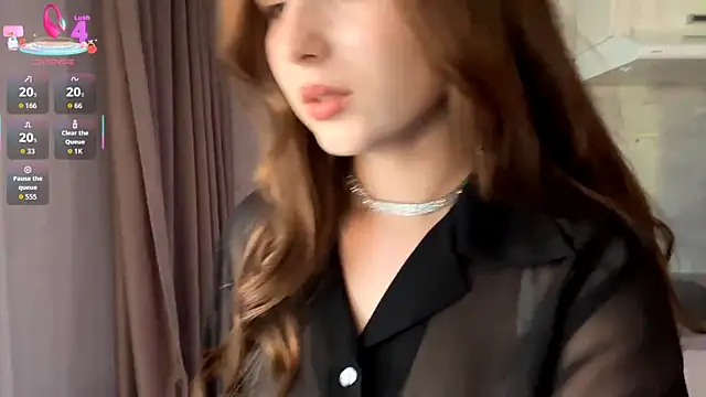 Snapshot of RinaModel chatting on 11/02/25, 11:56 RinaModel online show from 11/02/25, 11:56