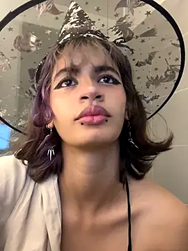 sukulaurens online show from 10/20/25, 05:08