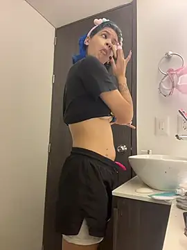 sukulaurens online show from 04/16/26, 07:14