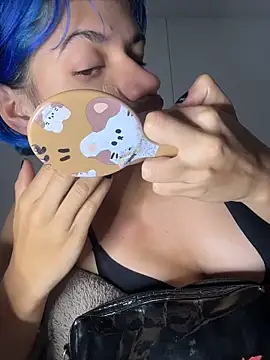 sukulaurens online show from 04/27/26, 10:24