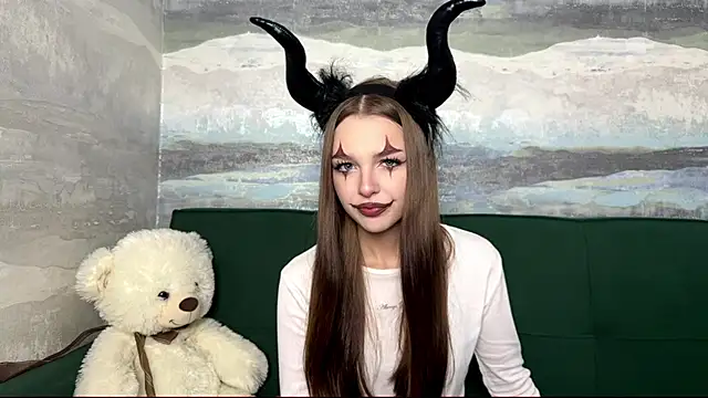 SunnySprinkle online show from 10/31/25, 12:50