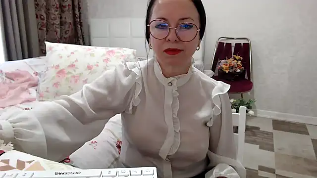 Arisa5000 online show from 12/16/25, 06:51