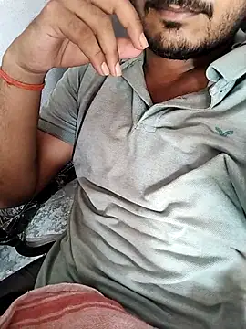 Snapshot of Lust_09_Subh chatting on 10/21/25, 08:37 Lust 09 Subh online show from 10/21/25, 08:37