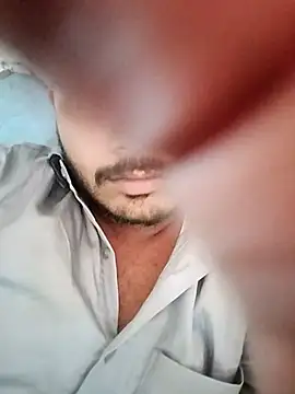 Snapshot of Lust_09_Subh chatting on 10/26/25, 06:41 Lust 09 Subh online show from 10/26/25, 06:41