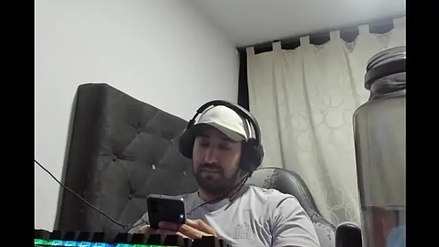 coolfriki online show from 04/09/26, 01:49