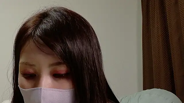 Snapshot of mio_k1 chatting on 10/23/25, 02:49 mio k1 online show from 10/23/25, 02:49