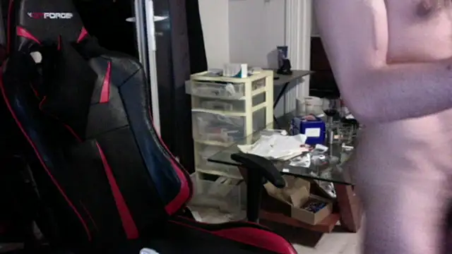 Liroow online show from 03/24/26, 02:05