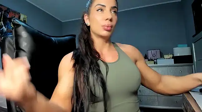 Alesyamuscledollxh online show from 03/16/25, 04:56