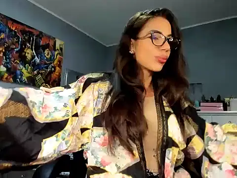 Alesyamuscledollxh online show from 11/09/25, 07:23