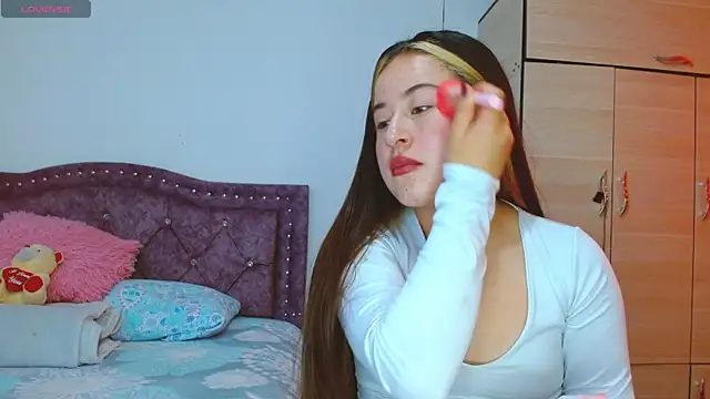 Hanssel tess online show from 10/08/25, 01:53