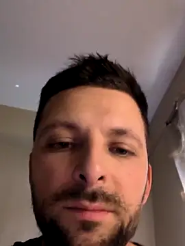 Snapshot of felipelon07 chatting on 10/25/25, 08:36 felipelon07 online show from 10/25/25, 08:36