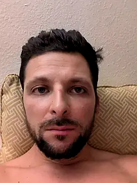 Snapshot of felipelon07 chatting on 12/05/25, 03:04 felipelon07 online show from 12/05/25, 03:04