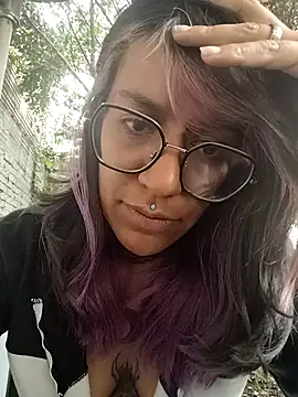 Abby 2-1 online show from 11/12/25, 07:24