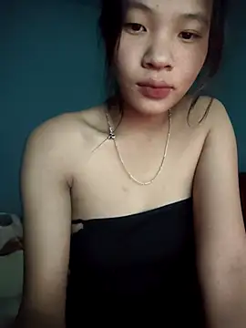 LeyLya online show from 11/15/25, 07:38