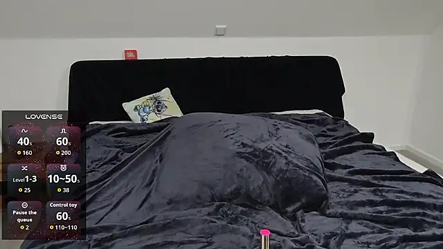 JulX Devot online show from 01/06/26, 06:33