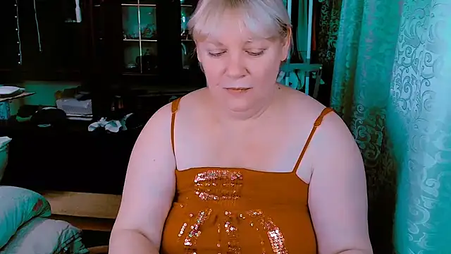 Snapshot of DiamondNata chatting on 10/19/25, 02:50 DiamondNata online show from 10/19/25, 02:50