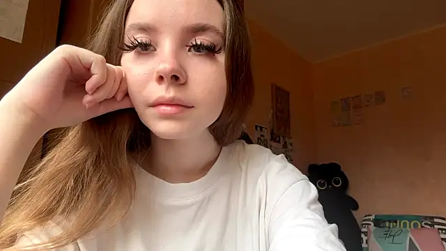 EhtelBiondi online show from 11/25/25, 08:14