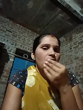 Snapshot of Nm_sanjna chatting on 07/08/26, 04:11 Nm sanjna online show from 07/08/26, 04:11