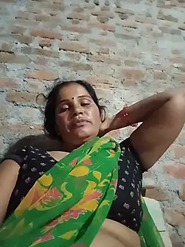 Snapshot of Nm_sanjna chatting on 07/11/26, 11:06 Nm sanjna online show from 07/11/26, 11:06