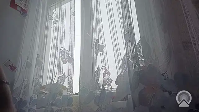 Snapshot of Melorini chatting on 02/10/26, 04:05 Melorini online show from 02/10/26, 04:05