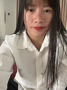 TrangNemo online show from 11/11/25, 12:54