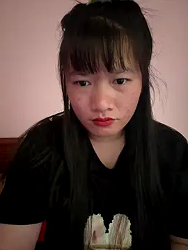 TrangNemo online show from 11/26/25, 08:48