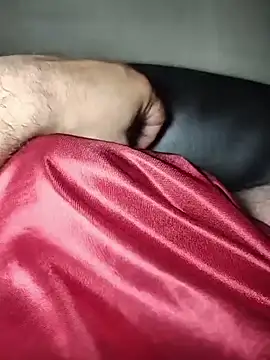 Snapshot of Cutedick009 chatting on 10/14/25, 03:02 Cutedick009 online show from 10/14/25, 03:02