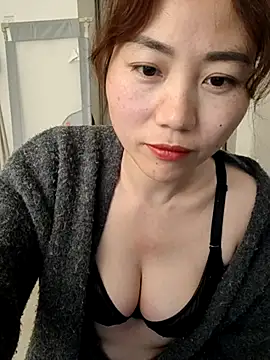 nini10052025 online show from 02/28/26, 12:28