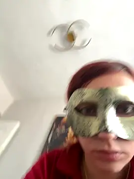 Teengirlmiaa online show from 11/18/25, 11:14