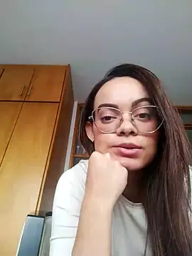Snapshot of Mia_469 chatting on 10/08/25, 08:50 Mia 469 online show from 10/08/25, 08:50