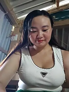 Snapshot of pi-pi-00 chatting on 10/14/25, 04:24 pi-pi-00 online show from 10/14/25, 04:24