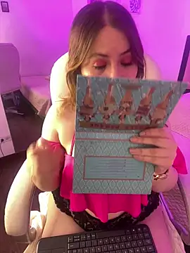 kattee adams online show from 12/18/25, 01:06