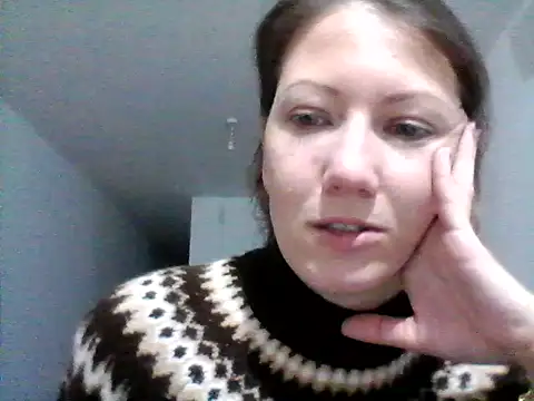 Snapshot of Karivane chatting on 03/16/26, 08:46 Karivane online show from 03/16/26, 08:46