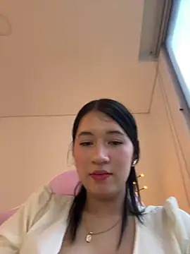 emi star online show from 10/30/25, 10:21