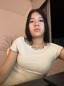 emi star online show from 11/18/25, 11:26