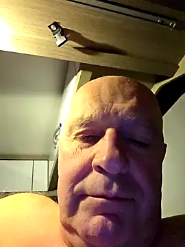 Snapshot of rudy-kralik chatting on 02/13/26, 07:15 rudy-kralik online show from 02/13/26, 07:15