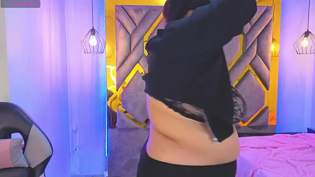 Addyy 02 online show from 01/18/26, 12:09