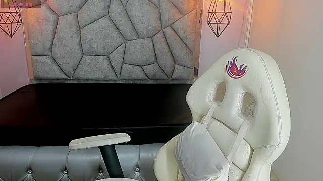 Addyy 02 online show from 03/26/26, 07:19