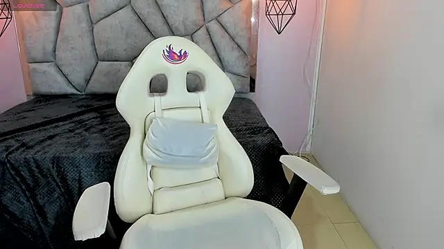 Addyy 02 online show from 03/27/26, 07:35