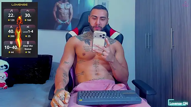 Danny Willson online show from 03/25/26, 01:17